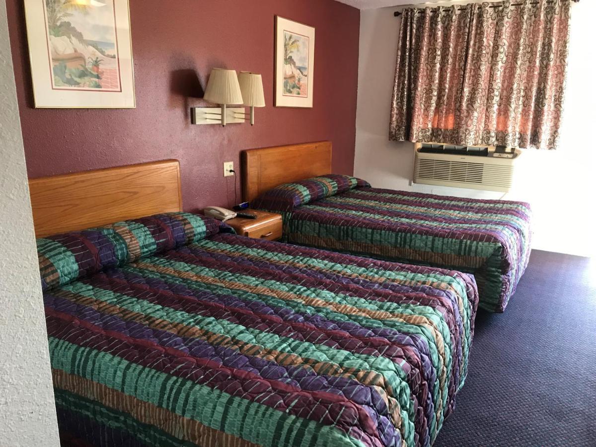 Luxury Inn George West Buitenkant foto