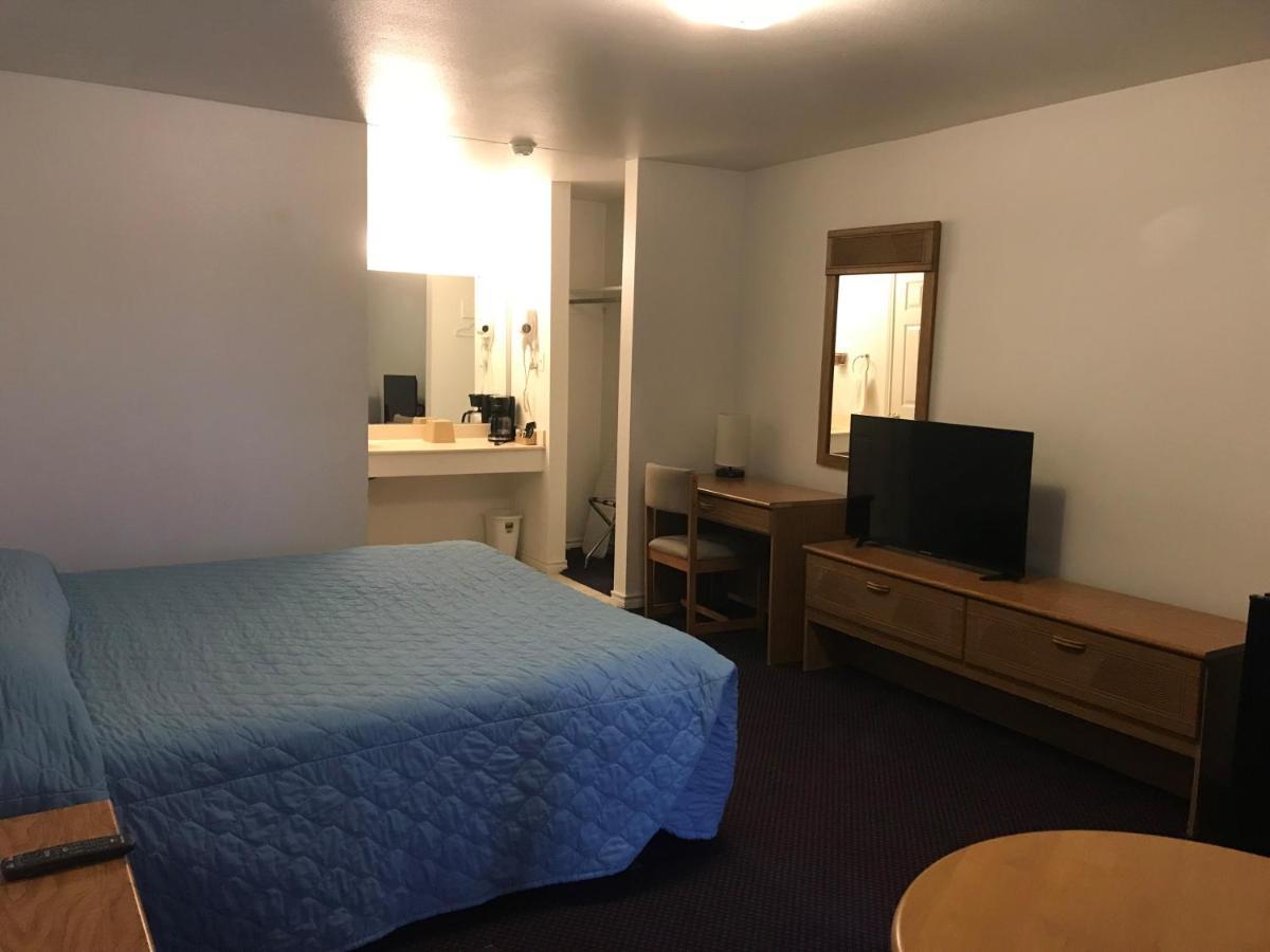 Luxury Inn George West Buitenkant foto